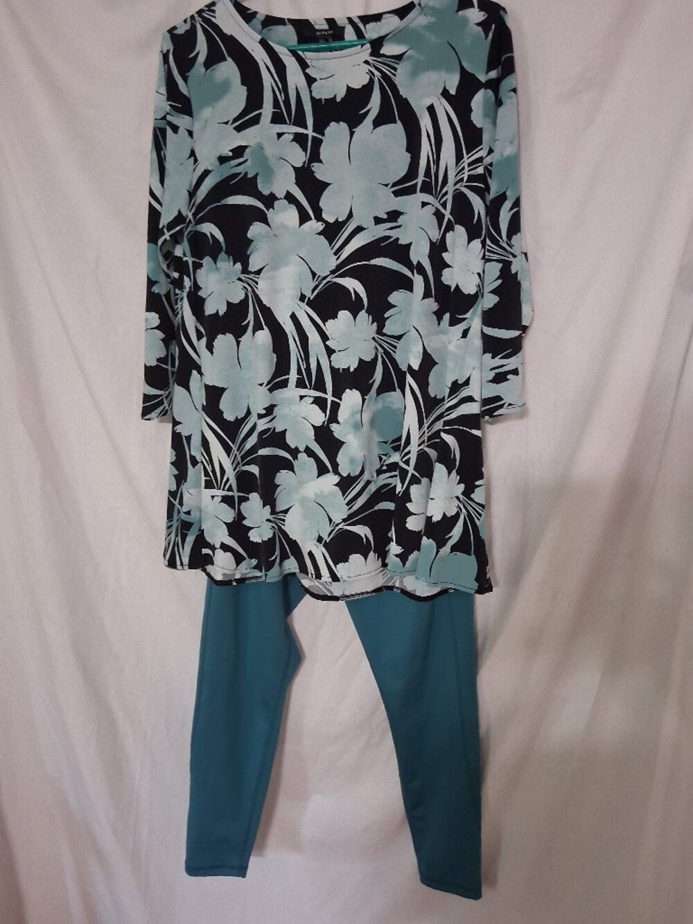Two-piece matching outfit